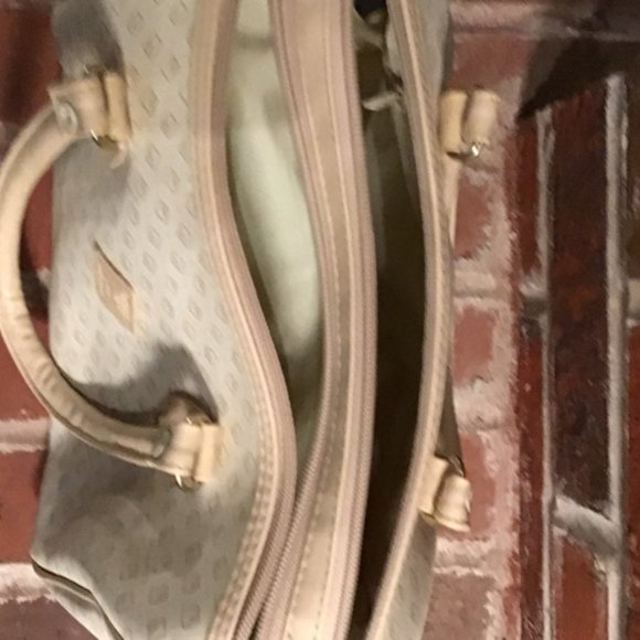 Boutique 8 x 10 nude purse - Picture 4 of 5